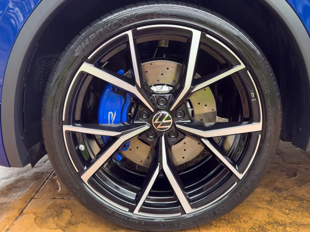 After: wheels & brake dust