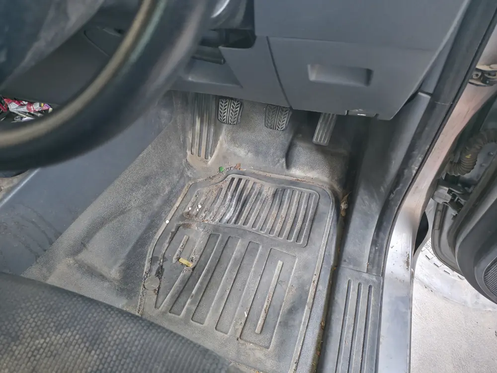Before: rubber mats & footwells