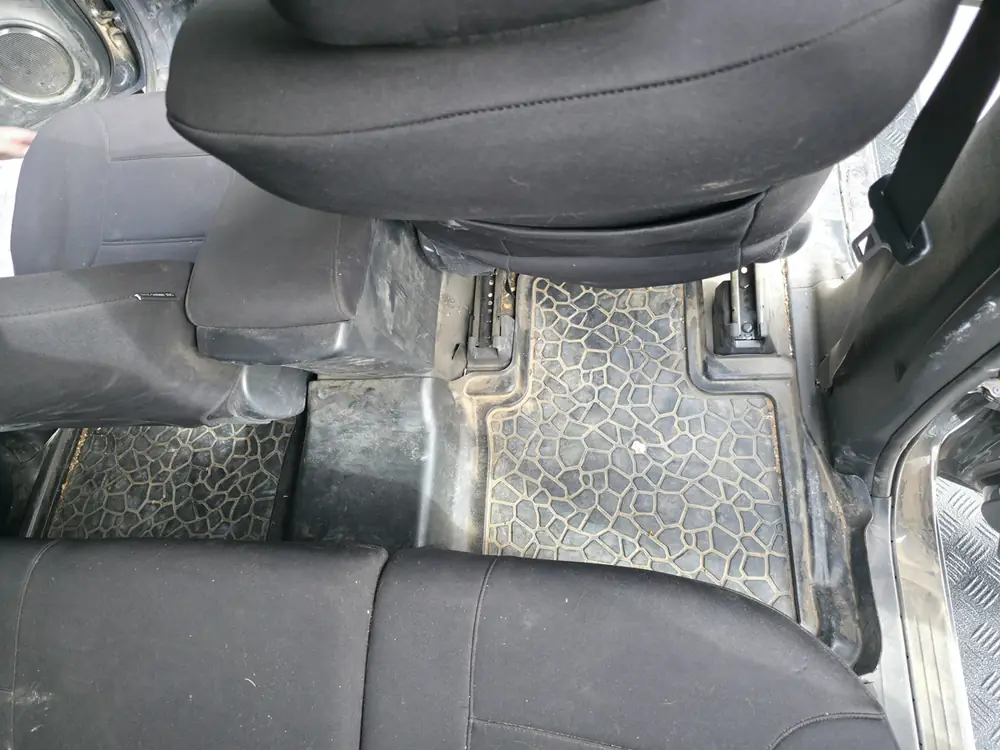 Before: footwells & console